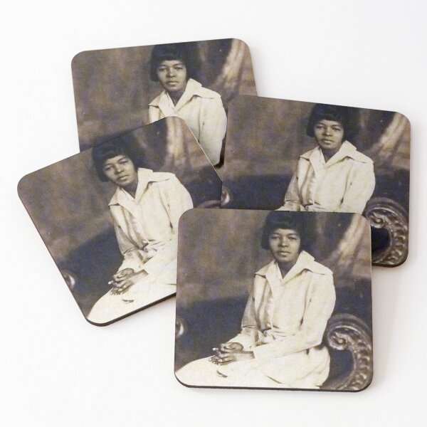 Item preview, Mujer sentada designed and sold by Vintaged.