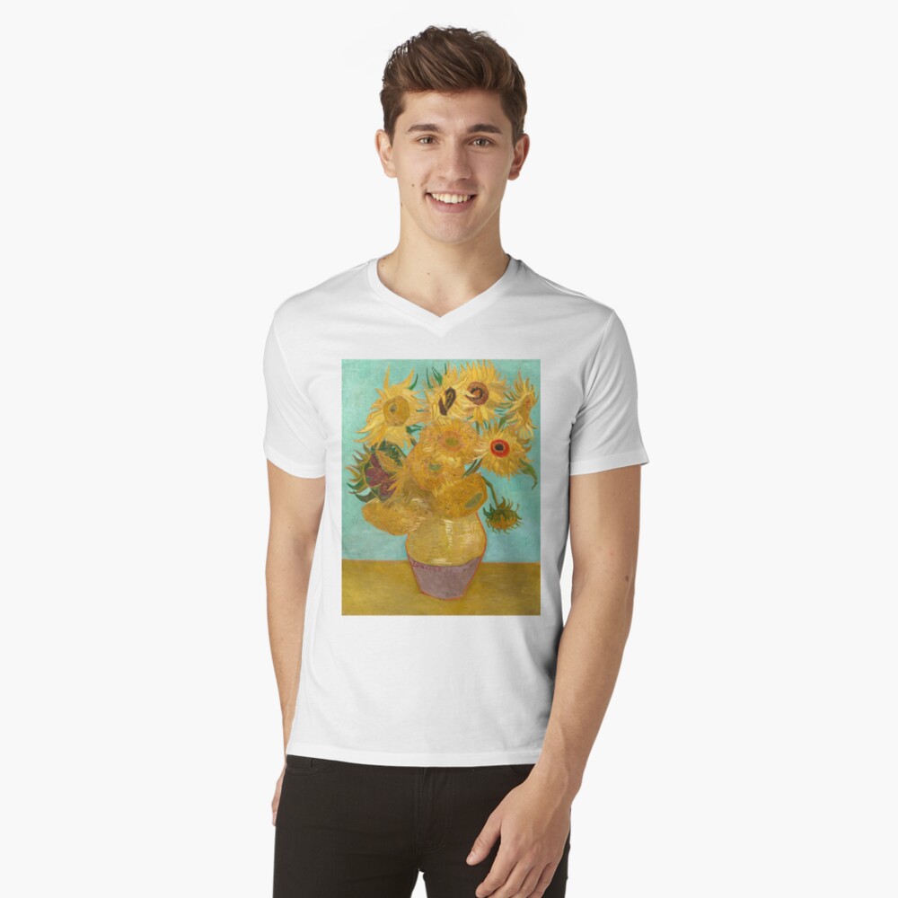 Aperçu de l'œuvre T-shirt col V créée et vendue par fineearth.