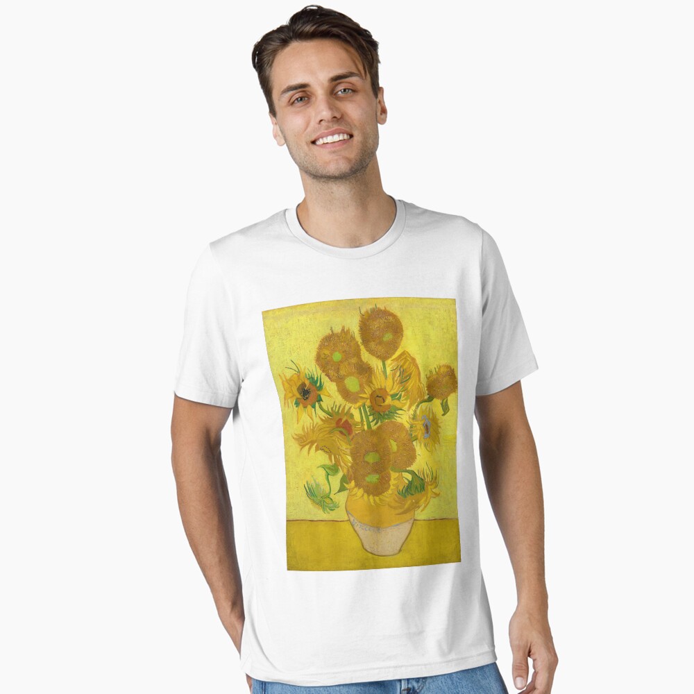 Aperçu de l'œuvre T-shirt essentiel créée et vendue par fineearth.