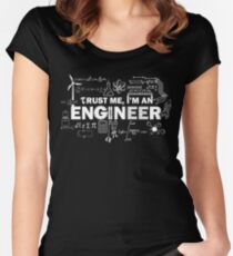 Trust Me I'm An Engineer Women's Fitted Scoop T-Shirt