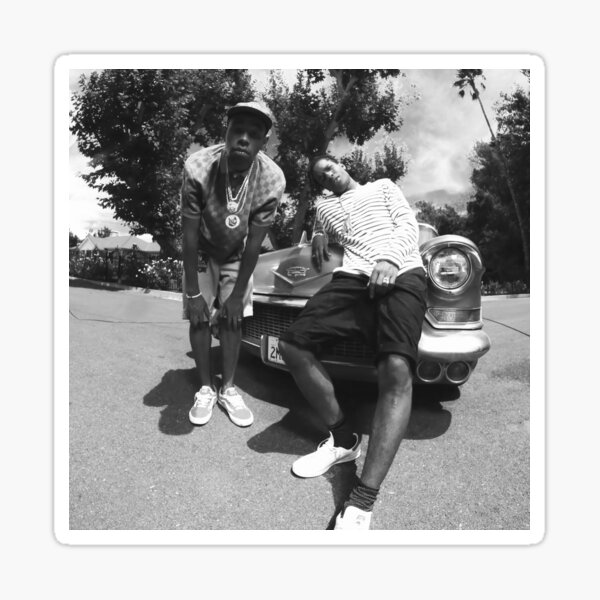 tyler and rocky in car Sticker