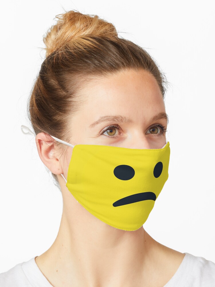 Klassischer Smiley Stirnrunzelndes Gesicht Traurig Enttauscht Emoticon Suss Und Lustiger Emoji Maske Von Torch Redbubble