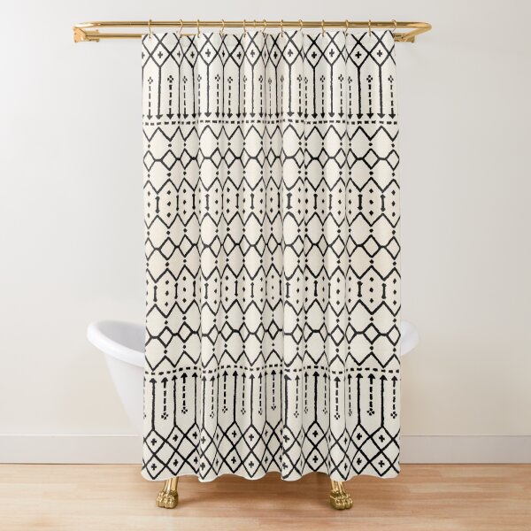 Farmhouse B&W Traditional Moroccan Style Pattern Shower Curtain