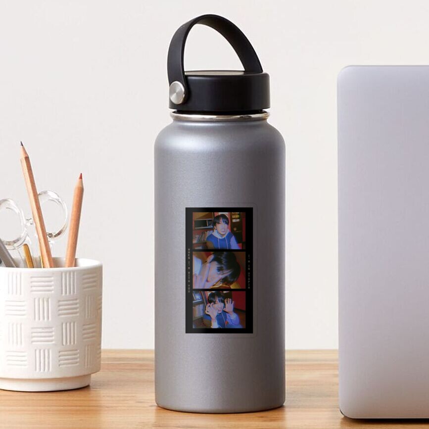 Artikel-Vorschau von Transparenter Sticker, designt und verkauft von bagtag101.