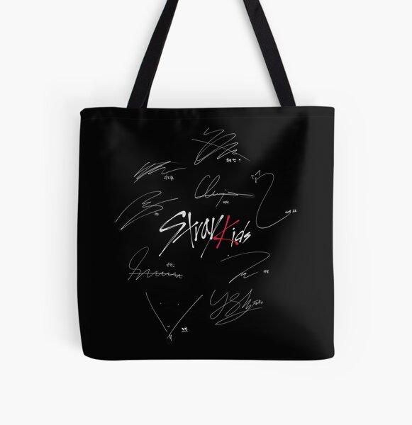 Artikel-Vorschau von Stray Kids ot9 – Signaturen (schwarz), designt und verkauft von Joya Hatim.