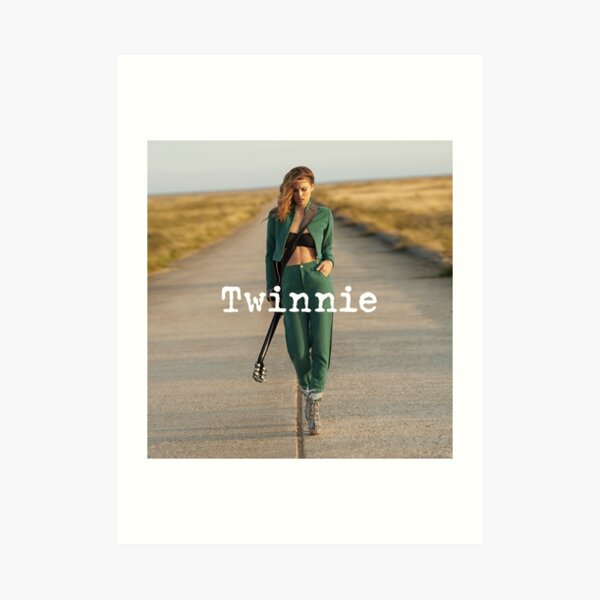 Twotwi Twinnie UK World Tour 2020 Art Print