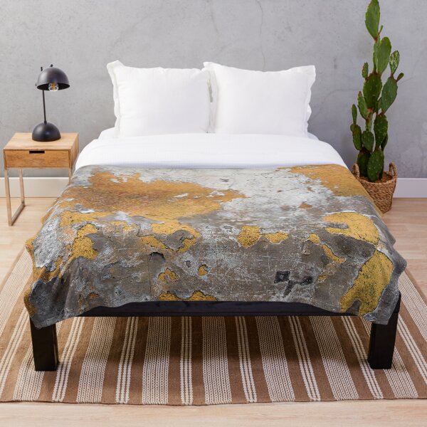 Metalfoil Gold Glamour on Gray Concrete Wall Throw Blanket