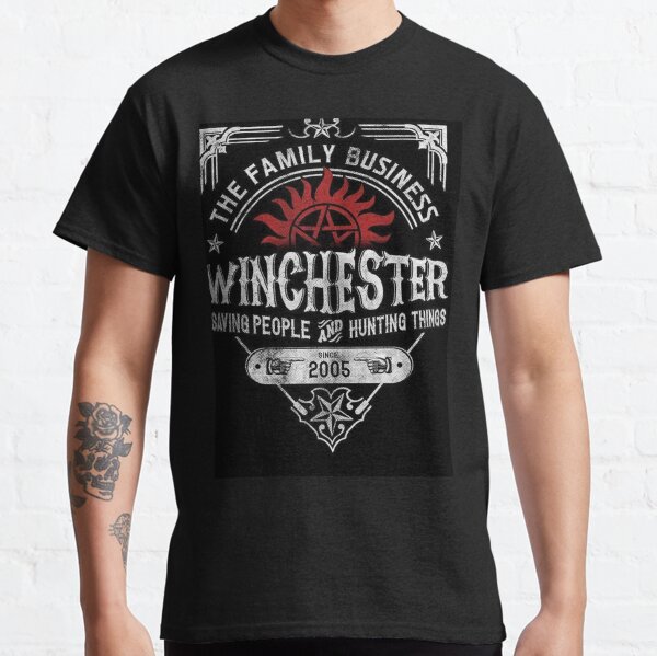 El negocio familiar Winchester salvando personas y cazando cosas | Supernatural ™ Camiseta clásica