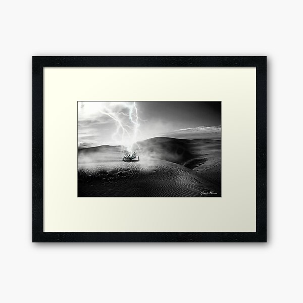 Dinle Framed Art Print