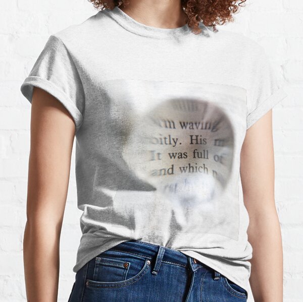 Text on the ball Classic T-Shirt