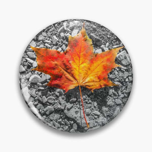 Artikelvorschau, Crispy Autumn Leaf entworfen und verkauft von DafyddEm.