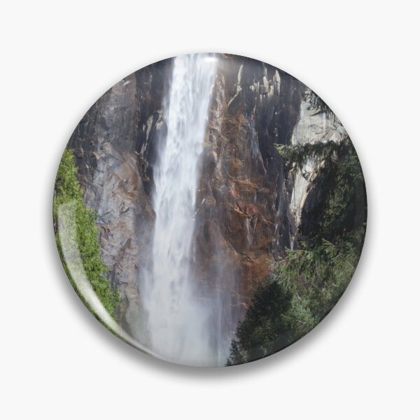 Artikelvorschau, Bridalveil Falls im Yosemite Valley entworfen und verkauft von Allen Penton.