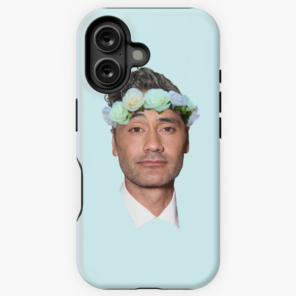 Aperçu de l'œuvre Couronne de fleurs Taika Waititi créée et vendue par hannahvb2.