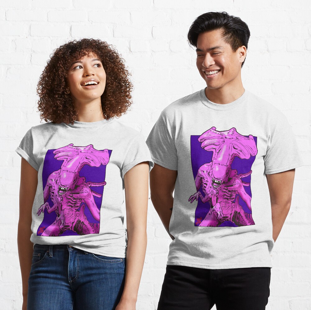 Pink Alien Queen Camiseta clásica