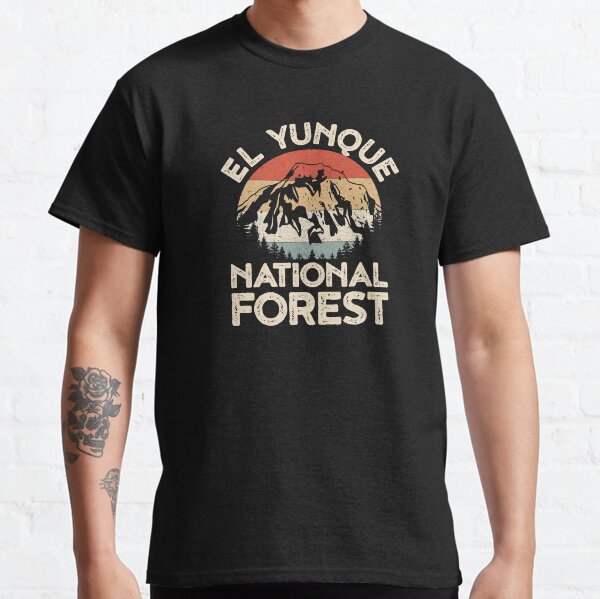 Vista previa del artículo con la obra «Vintage Retro Bosque Nacional El Yunque Puerto Rico», diseñado y vendido por inkedtee.