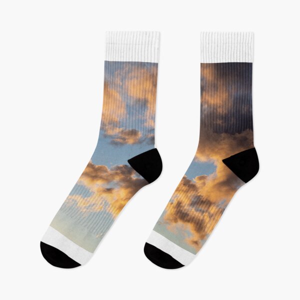 Aperçu de l'œuvre Nuages de masque en tissu créée et vendue par alex-denada.