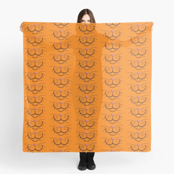 Nosy Cat in Orange Tuch