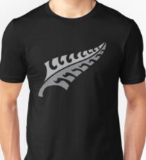 Jagged irregular trendy Silver fern New Zealand symbol Unisex T-Shirt