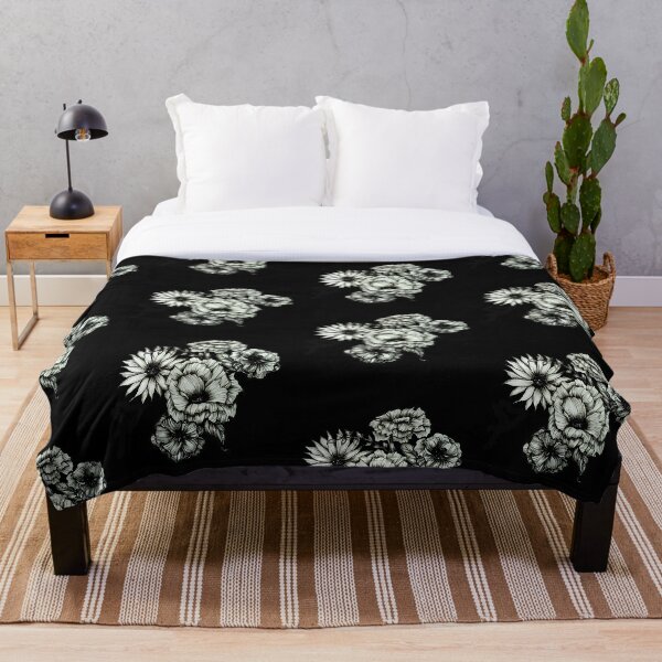Artikelvorschau, Schwarze Blumentinte III entworfen und verkauft von corianndesigns.