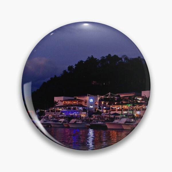 Aperçu de l'œuvre Soirée sur le port de Quepos créée et vendue par Barbara  Brown.