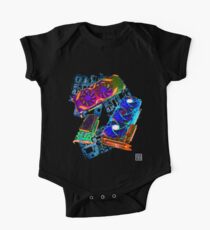 "Grafisch beschleunigen" © Baby Body Kurzarm
