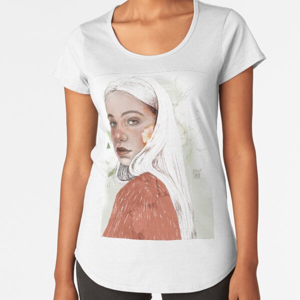 SPRING Premium Scoop T-Shirt
