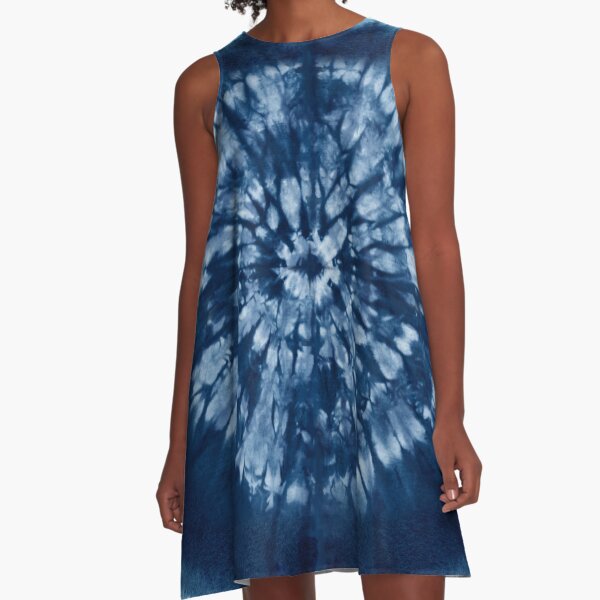 Vista previa del artículo con la obra «Indigo Tie Dye Denim Azul Bohemio Batik», diseñado y vendido por Glimmersmith.