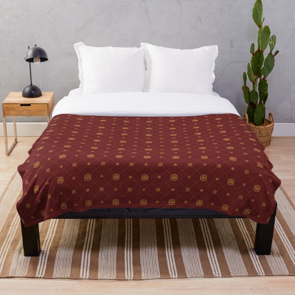 Hotel Pattern Throw Blanket