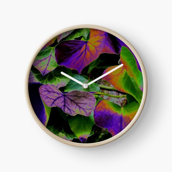 Bright Ivy Clock