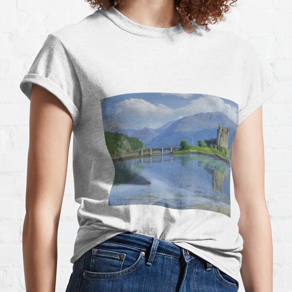 Eilean Donan Castle Reflexion Classic T-Shirt