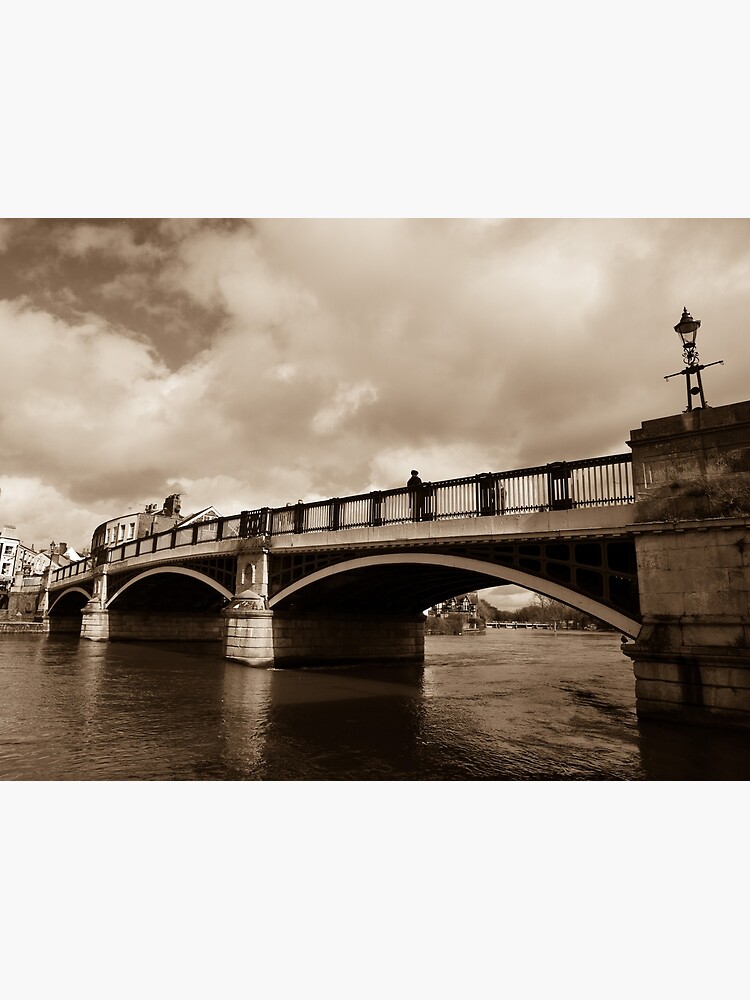 Bridge on river Thames in Windsor, UK by santoshputhran
