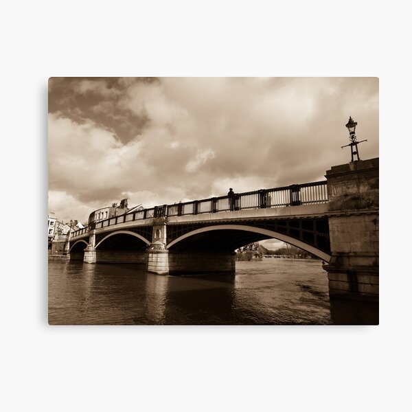 Bridge on river Thames in Windsor, UK Canvas Print
