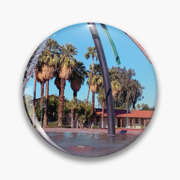 Artikelvorschau, Bunter Brunnen in der Innenstadt von Palm Springs entworfen und verkauft von offdutyplaces.