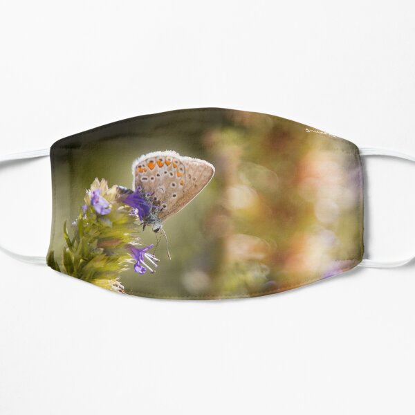 Butterfly on the spot Flat Mask