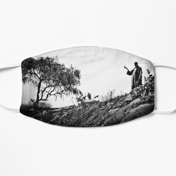 A weird tree connection Mask