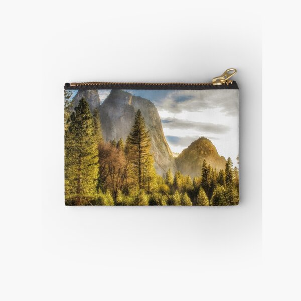 Artikelvorschau, Morgenglühen - Ansicht von einer Yosemite-Wiese entworfen und verkauft von SusanEileenEvans.