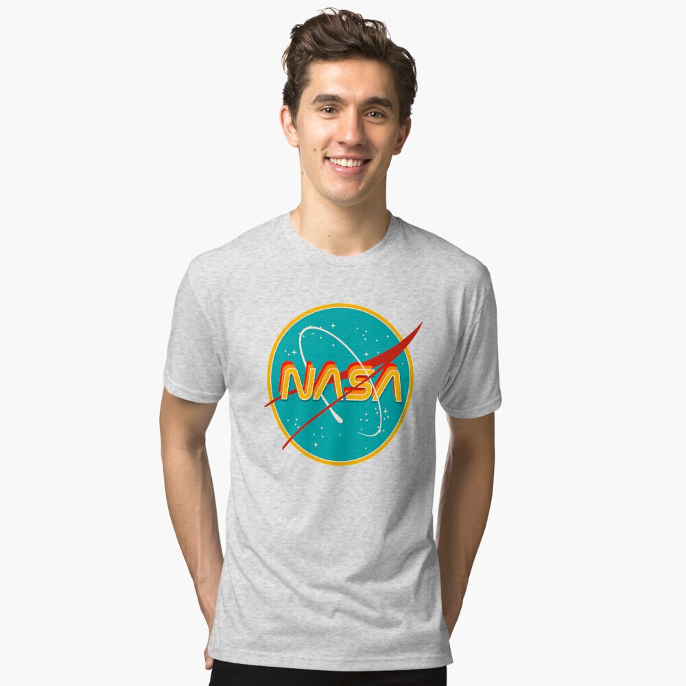 Artikel-Vorschau von Vintage T-Shirt, designt und verkauft von r0undincircles.