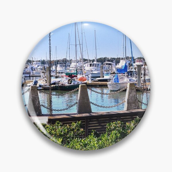 Artikelvorschau, Eine gerahmte Ansicht von Beaufort Waterfront South Carolina entworfen und verkauft von LisaWootenPhoto.