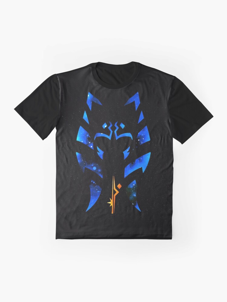 Imagen 4 de 5, Camiseta gráfica con la obra Punto de apoyo de Ahsoka Tano, diseñada y vendida por IdlyBlue.