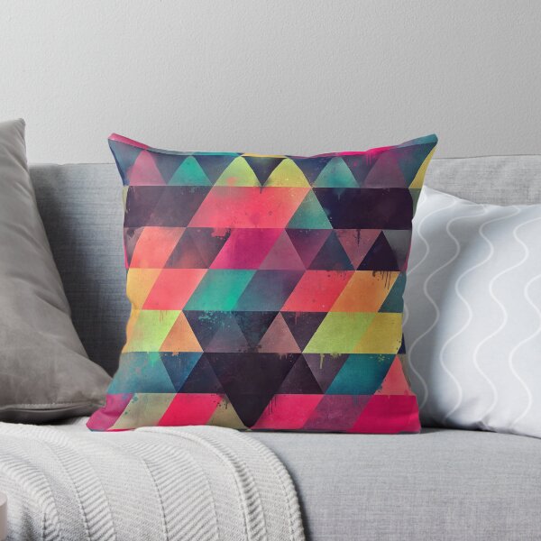 fyx th'pryss Throw Pillow