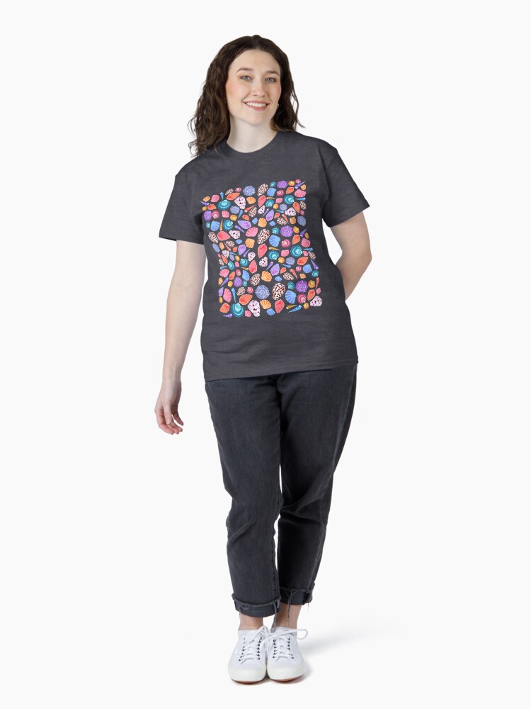 Thumbnail 4 of 7, Classic T-Shirt, Kopie von Shell pattern (small) designed and sold by Gypsopani.