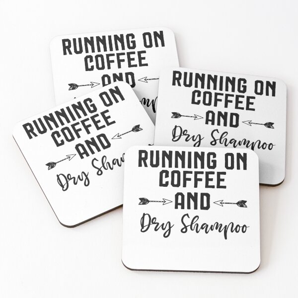 Artikelvorschau, Running on Coffee and Dry Shampoo, lustiges Grafik-T-Shirt, Kaffee-Shirt, Bella Canvas, trendige T-Shirts, süße Damen-T-Shirts entworfen und verkauft von Noussairox.
