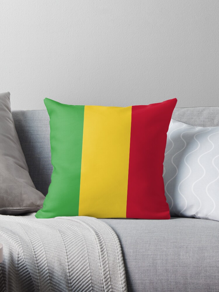 Aperçu 1 sur 3. Coussin avec l'œuvre Drapeau du Mali créée et vendue par Shorlick.