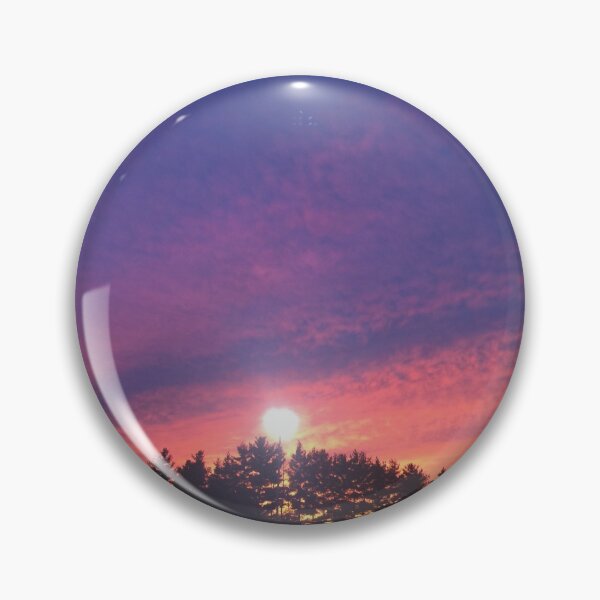 Artikelvorschau, Sonnenuntergang hinter Kiefern entworfen und verkauft von BlackCatCreates.