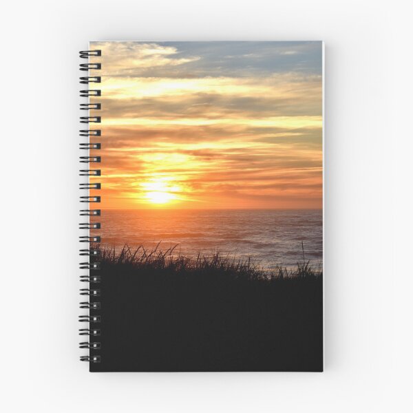 Aperçu de l'œuvre Coucher de soleil sur l'océan Pacifique - Côte de l'Oregon créée et vendue par Teresa Chipperfield.