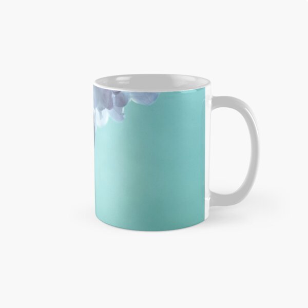 Aperçu de l'œuvre Fleurs de muguet avec des gouttes d'eau créée et vendue par torishaa.