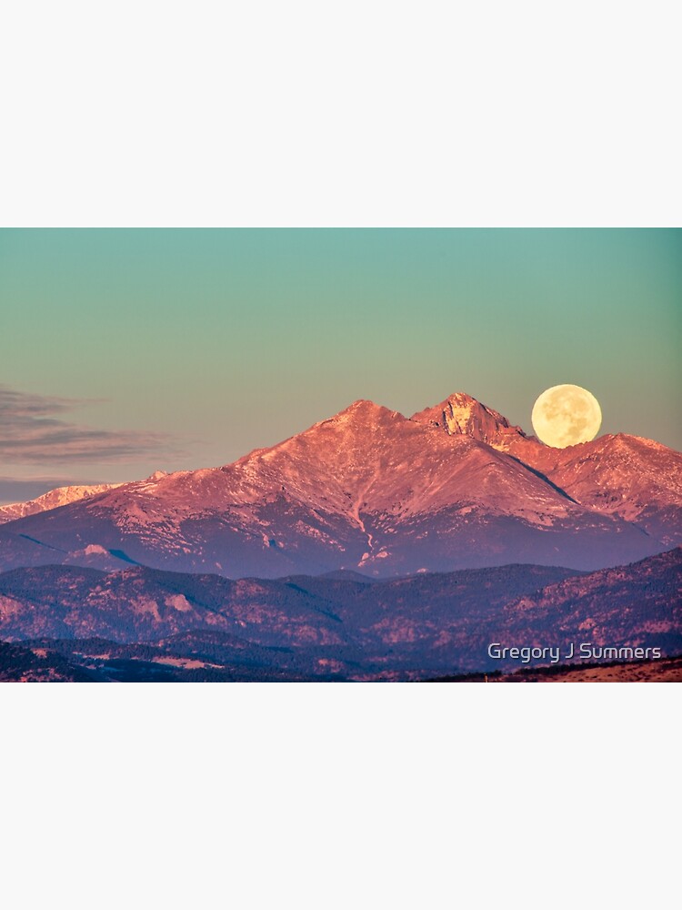 The Moon Turns To Sleep by nikongreg