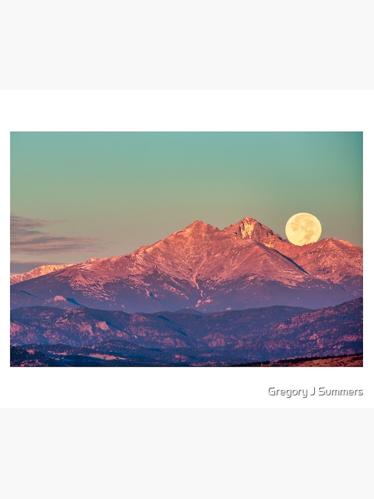 The Moon Turns To Sleep by nikongreg