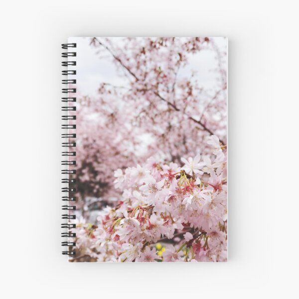 Aperçu de l'œuvre Cherry Blossom Tree créée et vendue par Brooklyn L.