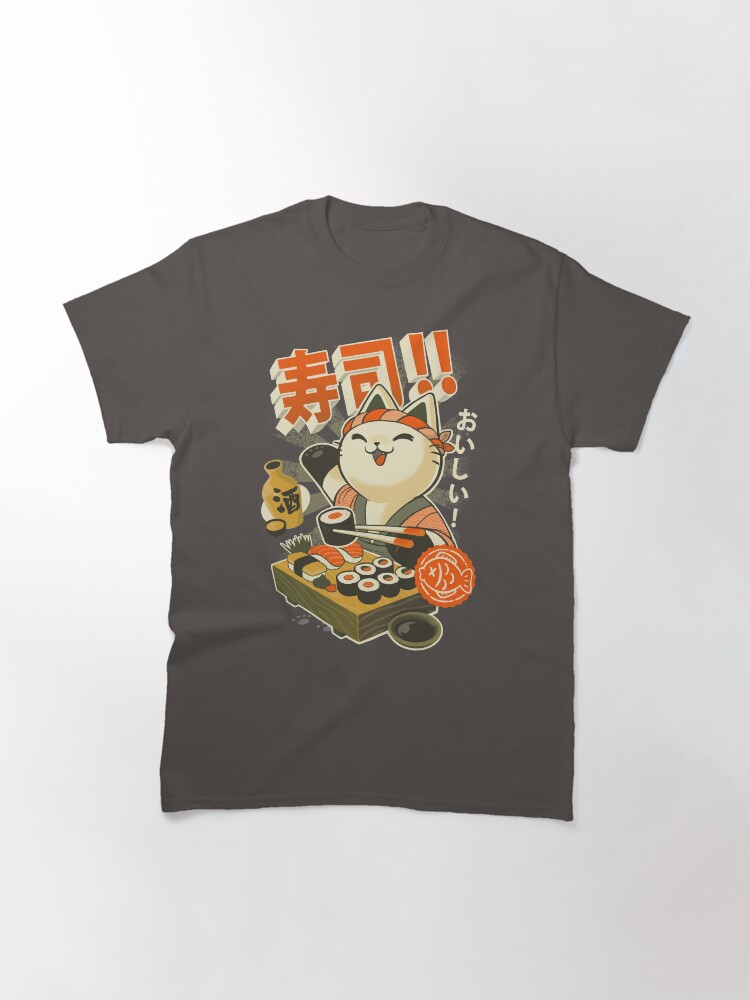 Aperçu 3 sur 7. T-shirt classique avec l'œuvre Sushi Chef Cat - Funny Restaurant Kitty - Cuisine japonaise créée et vendue par BlancaVidal.